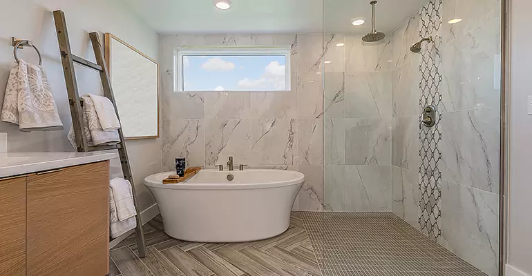 Luxury Master Bath Designs in Keenesburg